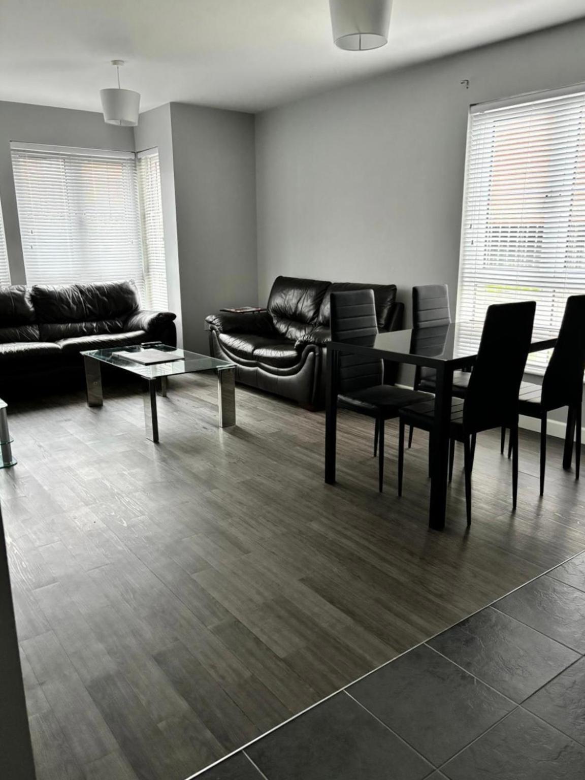 2 Bedroom Ground Floor Apartment Белфаст Экстерьер фото